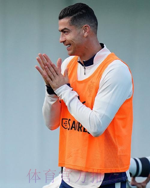 经皇马许可 C罗目前来到皇马基地进行个人训练 经皇马许可 C罗目前来到皇马基地进行个人训练